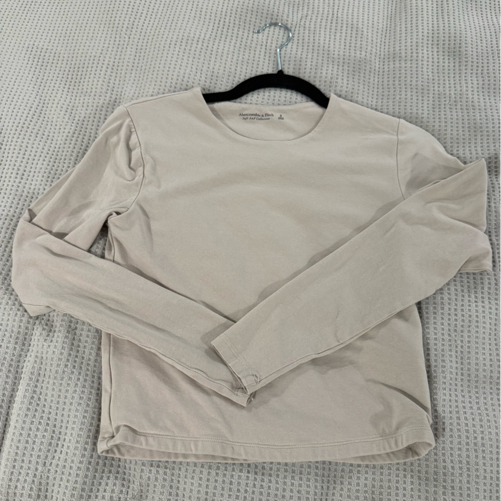 Abercrombie and Fitch essential seamless beige crop long sleeve tee
